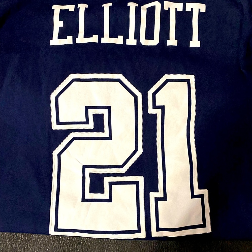 Brand new “Elliott” 21 Dallas Cowboys